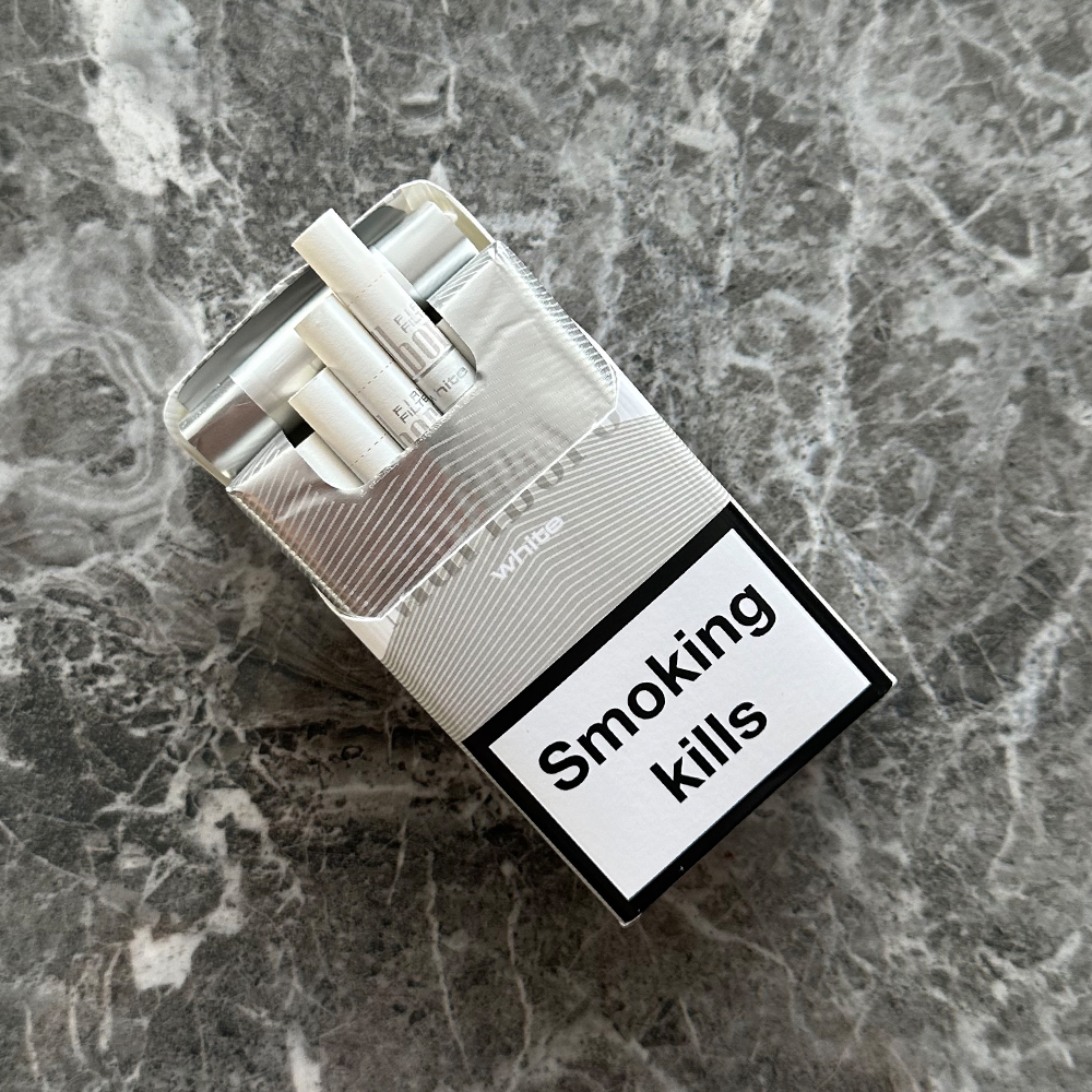 مارلبرو سفید درچسبی فریشاپ